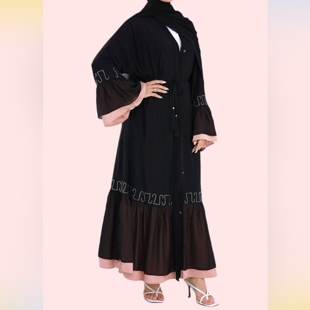 2 Piece Abaya, Arabic 
High-Quality Material, soft and comfortable
With Lace